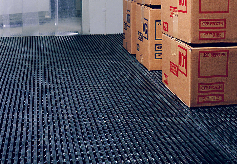 An ideal anti-slip mat for commercial areas where there’s frequent spillage, like hospitality and cold storage