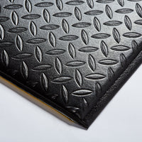 Tuff Spun Deck provides added traction, abrasion and puncture resistance.