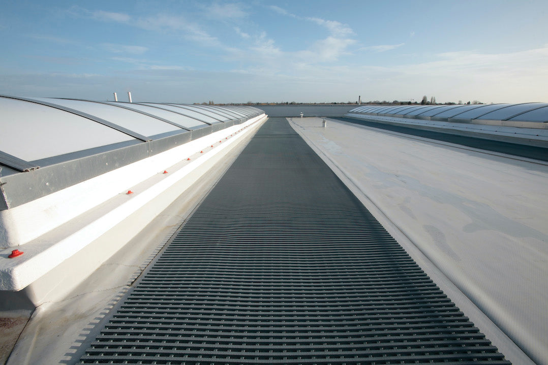 Crossgrip PVC has a diamond-cut pattern for grip underfoot. 