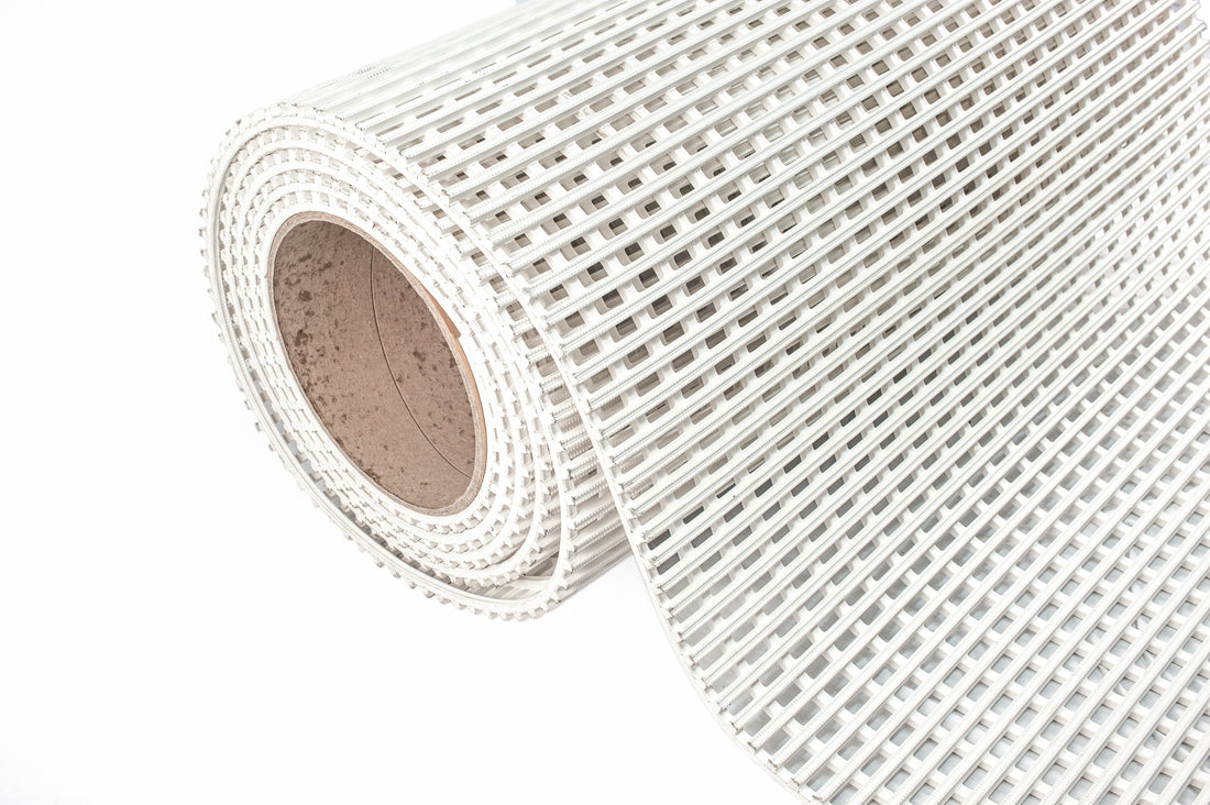 Crossgrip TPO has an embossed surface for grip underfoot. 